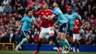 Hình ảnh cho bài Rice cùng Bruno lập siêu phẩm tại Old Trafford, Arsenal chia điểm với Man United