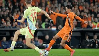 Hình ảnh cho bài UEFA Nations League: Hà Lan 2-2 Tây Ban Nha - Rượt đuổi nghẹt thở tại Rotterdam