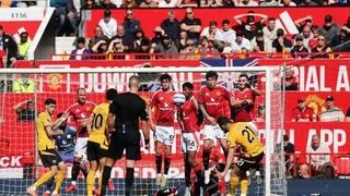 Hình ảnh cho bài Man United 0–1 Wolves, Bầy sói và Quỷ đỏ chính thức trụ hạng thành công