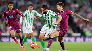 Betis 5-1 Valladolid: Đêm tỏa sáng của Isco và dấu chấm hết cho Valladolid