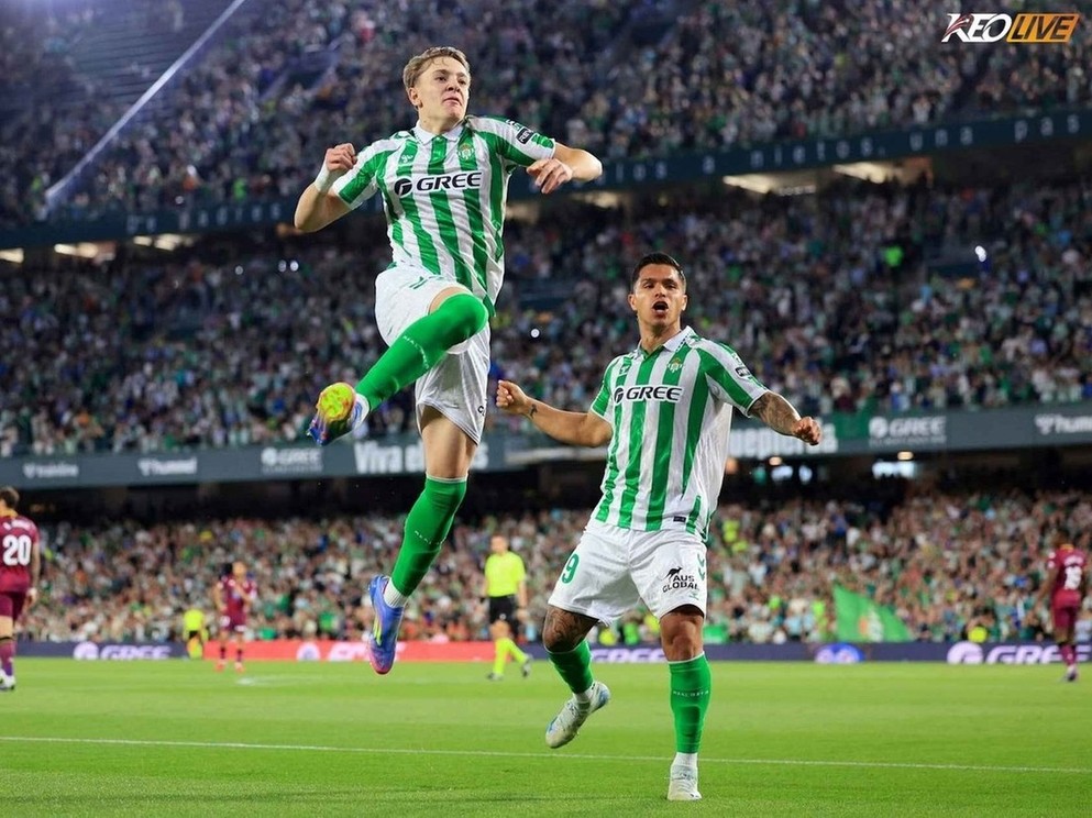 Real Betis hoàn toàn nắm trận đấu sau hiệp 1 cân bằng | Keolive