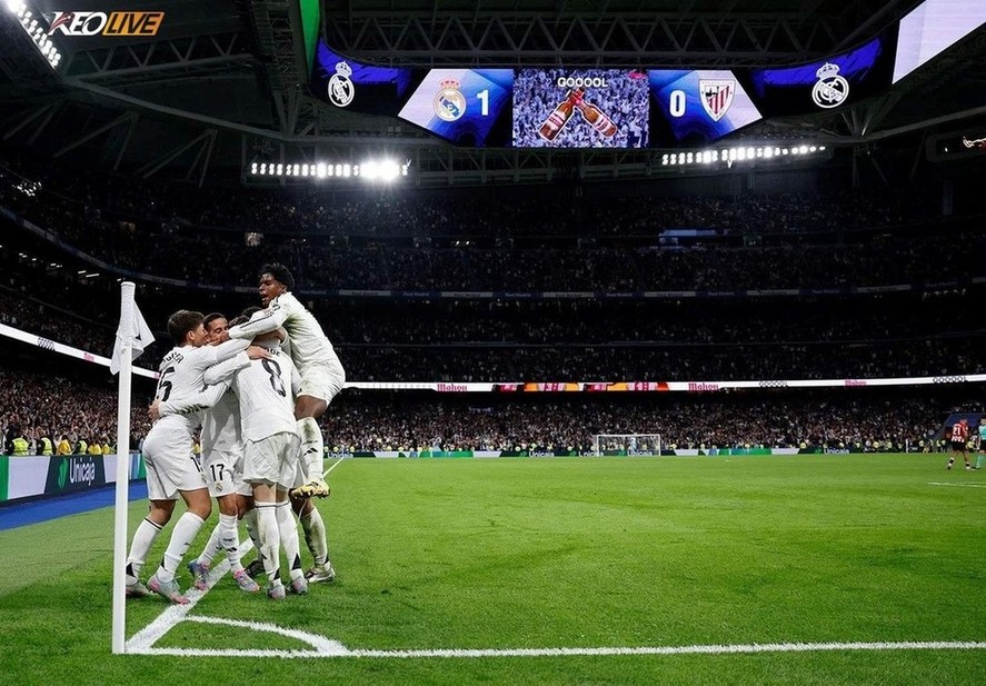 Bernabeu vỡ òa với bàn thắng quý hơn vàng của Valverde ở phút bù giờ | Keolive
