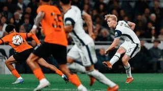 Hình ảnh cho bài Tottenham hòa Frankfurt 1-1: Porro lập công, cơ hội chia đều cho 2 đội