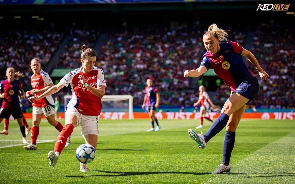 Dưới sự dẫn dắt của Leah Williamson, hàng thủ Arsenal kiên cường bảo vệ thành quả của mình đến cùng | Keolive