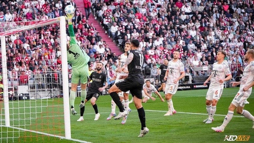 M'Gladbach có một vài tình huống nguy hiểm nhưng không đánh bại được Neuer | Keolive