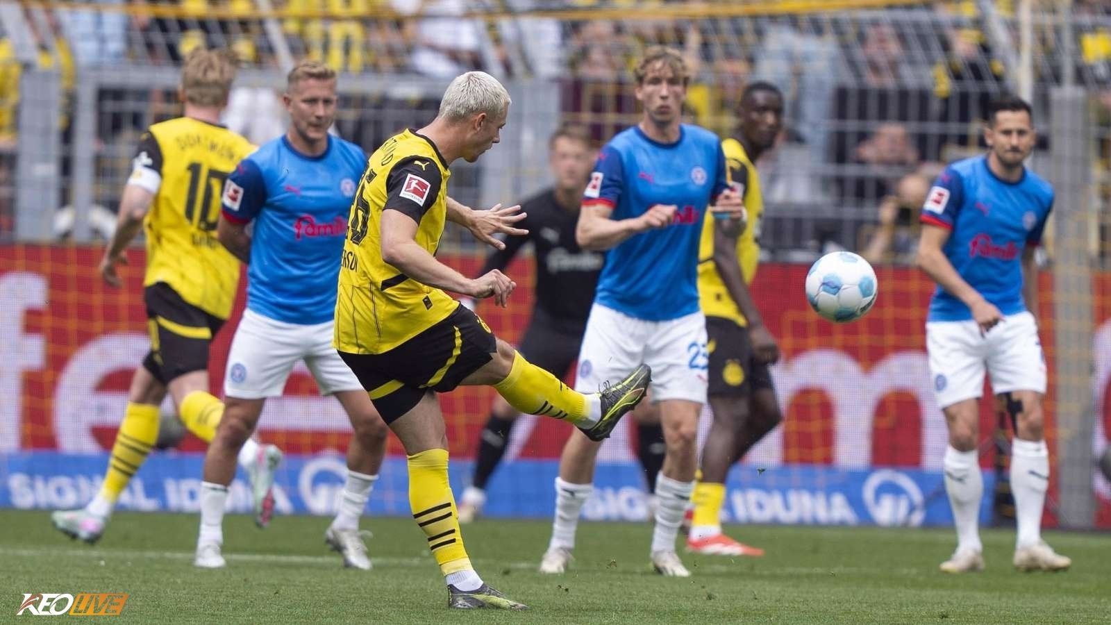BVB nắm hoàn toàn thế trận và ghi thêm 2 bàn thắng trong hiệp 2 | Keolive