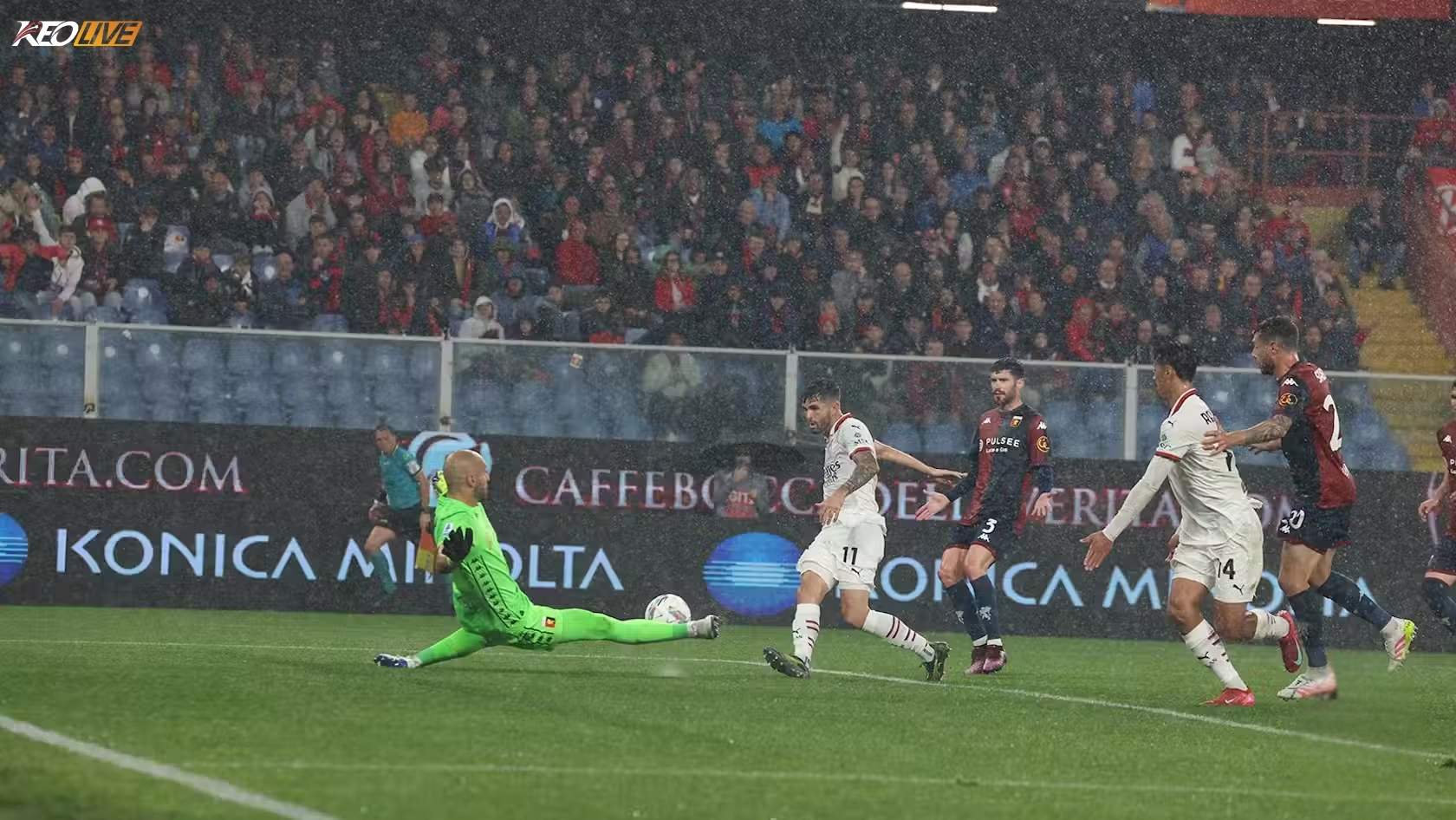 AC Milan dội ngược dòng thành công nhờ sự bùng nổ đúng lúc của Leao | Keolive