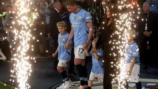 Hình ảnh cho bài Manchester City 3-1 Bournemouth: De Bruyne chia tay Etihad bằng chiến thắng cảm xúc