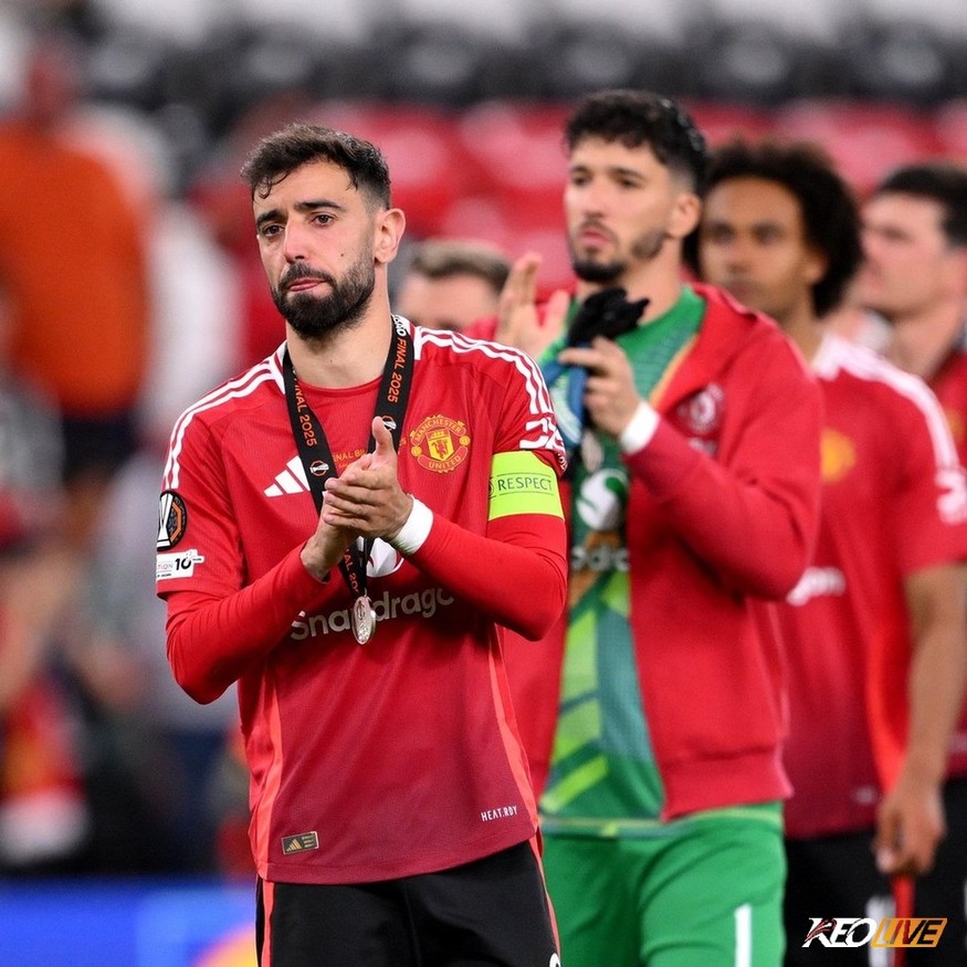 Về nhì tại Europa League, đứng thứ 16 tại Premier League và bị loại sớm tại tất cả các giải đấu cúp khác | Keolive