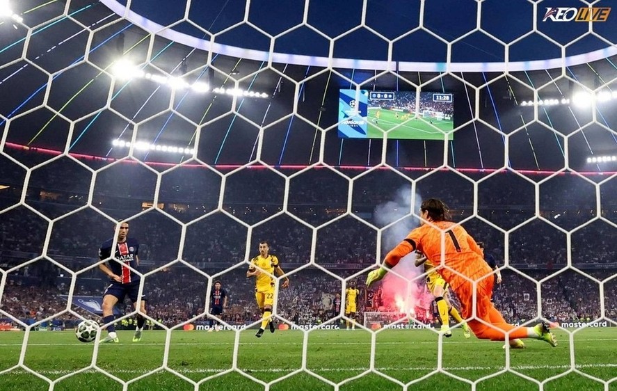 Hakimi mở tỉ số cho PSG | Keolive