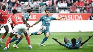 Hình ảnh cho bài Reims sụp đổ trong hiệp phụ, Metz giành vé Ligue 1