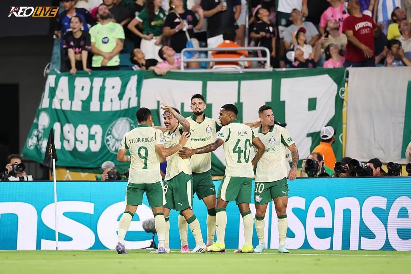 Palmeiras vùng lên mạnh mẽ trong 10 phút cuối trận | Keolive