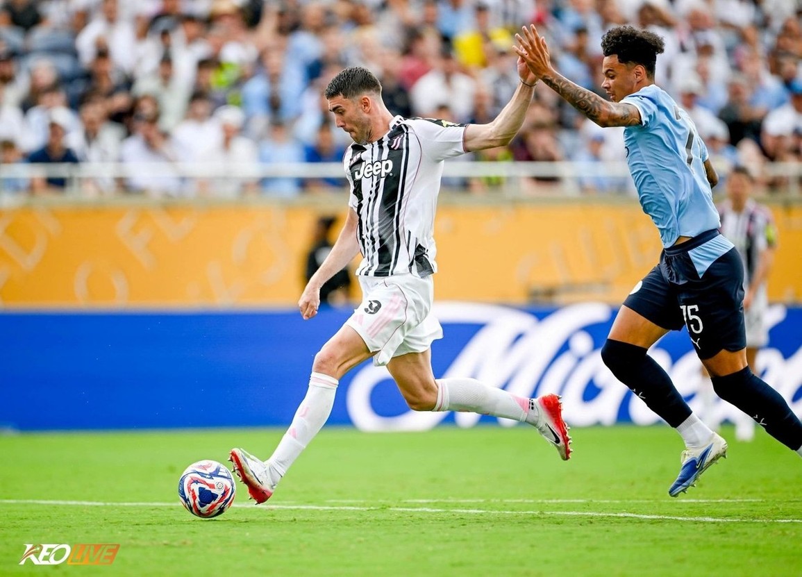 Vlahovíc níu lại chút danh dự cho Juve bằng bàn thắng cuối trận | Keolive