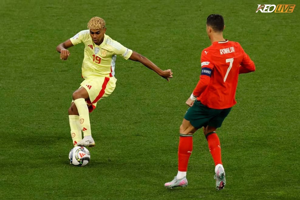 Màn đối đầu giữa Yamal và Ronaldo | Keolive
