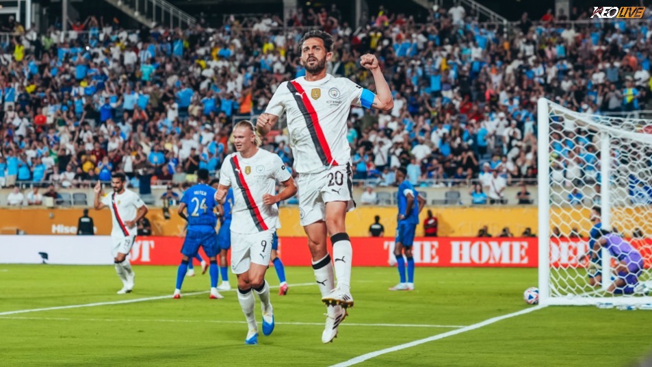 Bernardo Silva mở tỉ số sớm cho City | Keolive