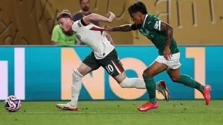 Hình ảnh cho bài Chelsea 2-1 Palmeiras: Tuyệt đối điện ảnh, Estevão lập siêu phẩm Chelsea vẫn đi tiếp