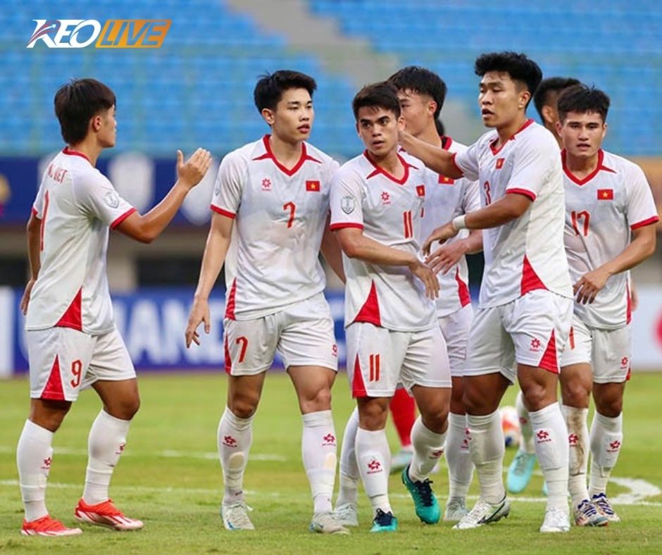 u23 việt nam mở tỷ số từ đội trưởng Văn Khang | Keolive