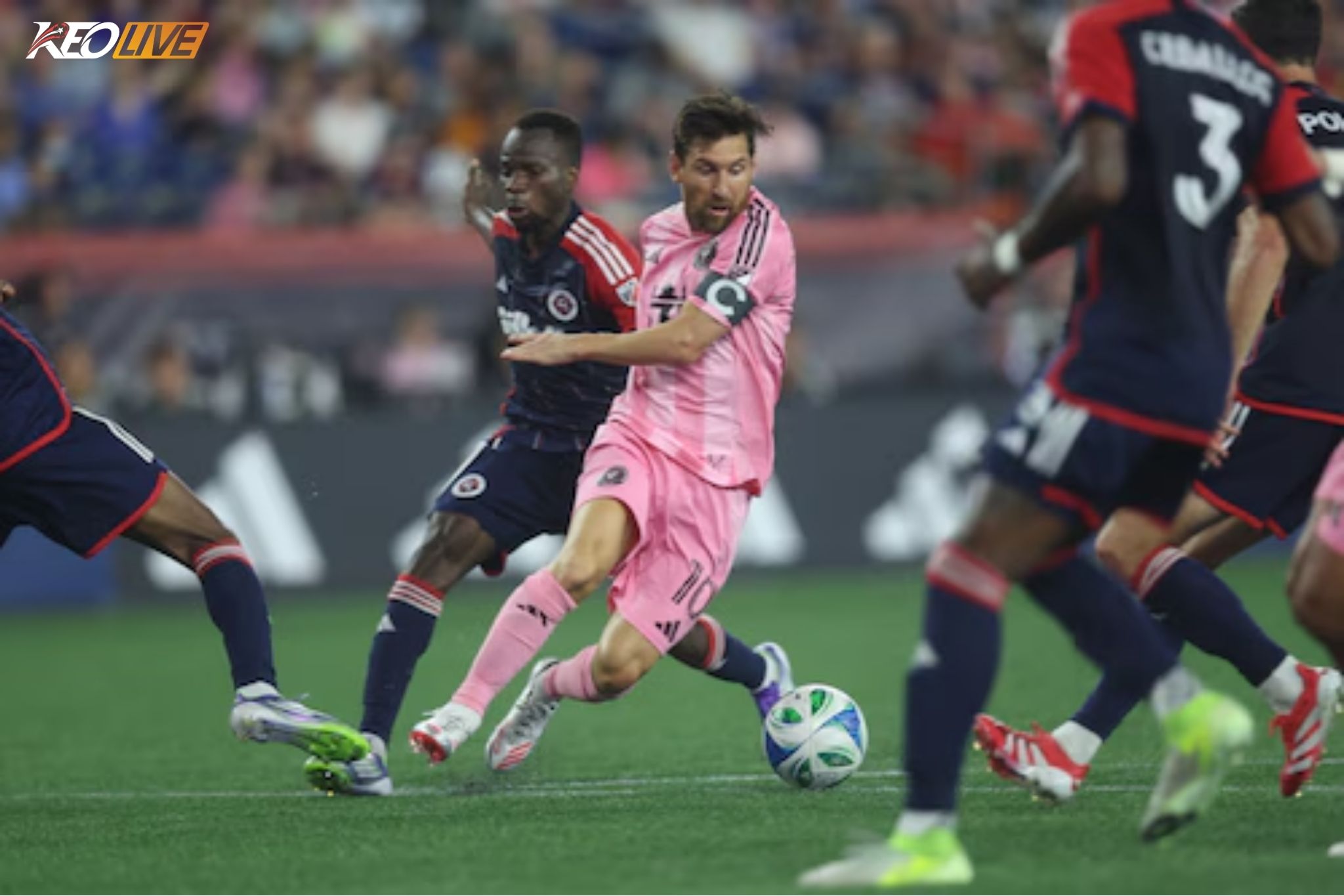 Messi cho thấy đẳng cấp của GOAT | Keolive