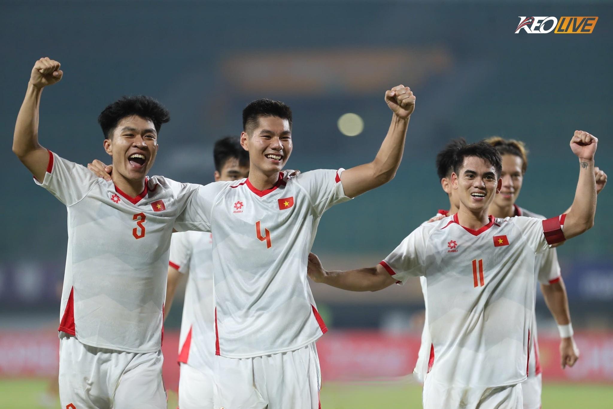 Nguyễn Hiểu Minh nhận MVP | Keolive