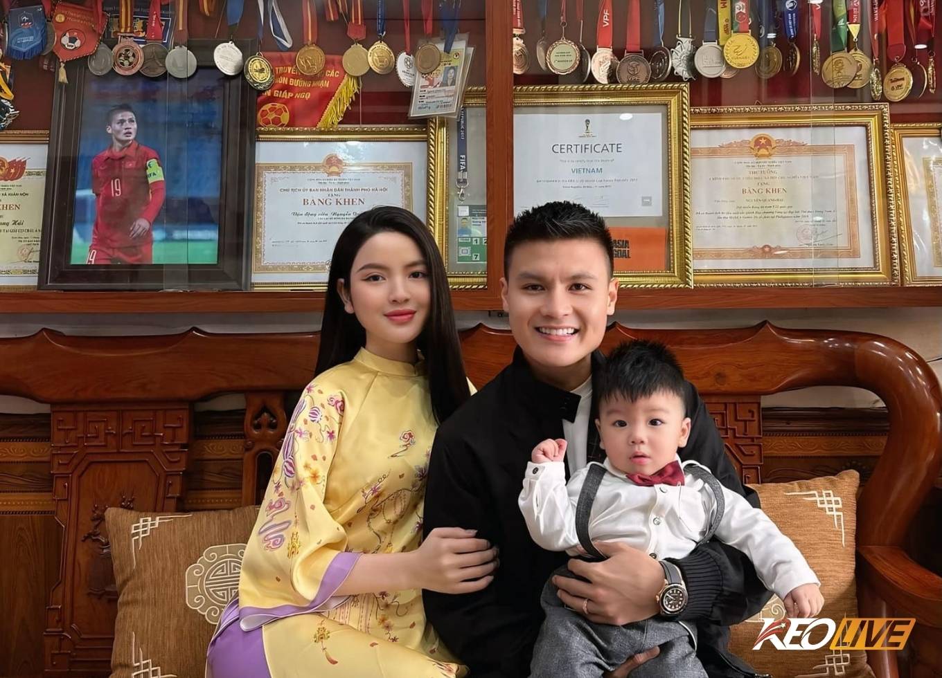 Vợ chồng Quang Hài trong ngày sinh nhật con trai | Keolive