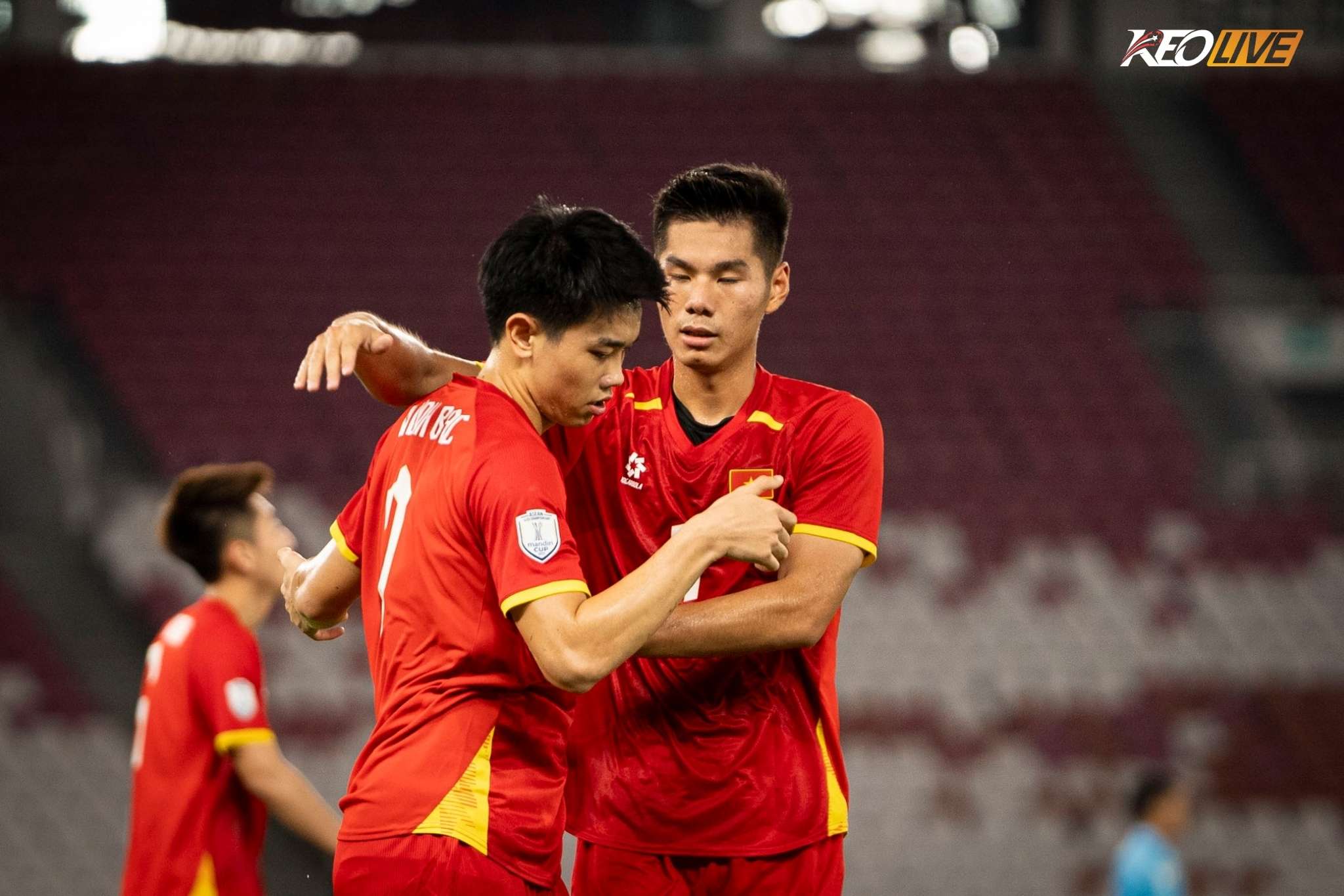 Đình Bắc ghi bàn gỡ hòa 1-1 | Keolive
