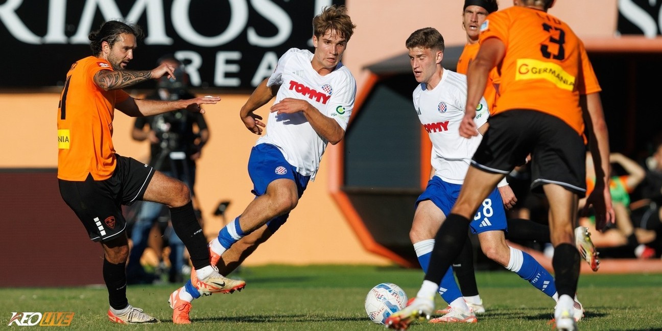 Hajduk Split (áo trắng)đặt mục tiêu vượt qua vòng loại Conference League để tìm lại vị thế | Keolive