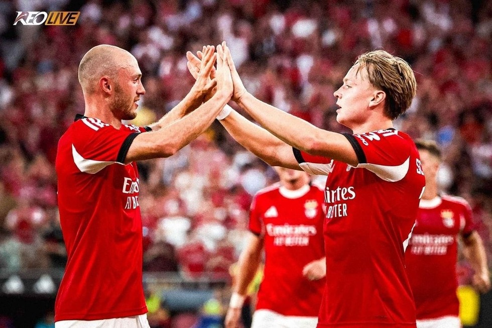 Benfica nhẹ nhàng tiến vào vòng play-off | Keolive