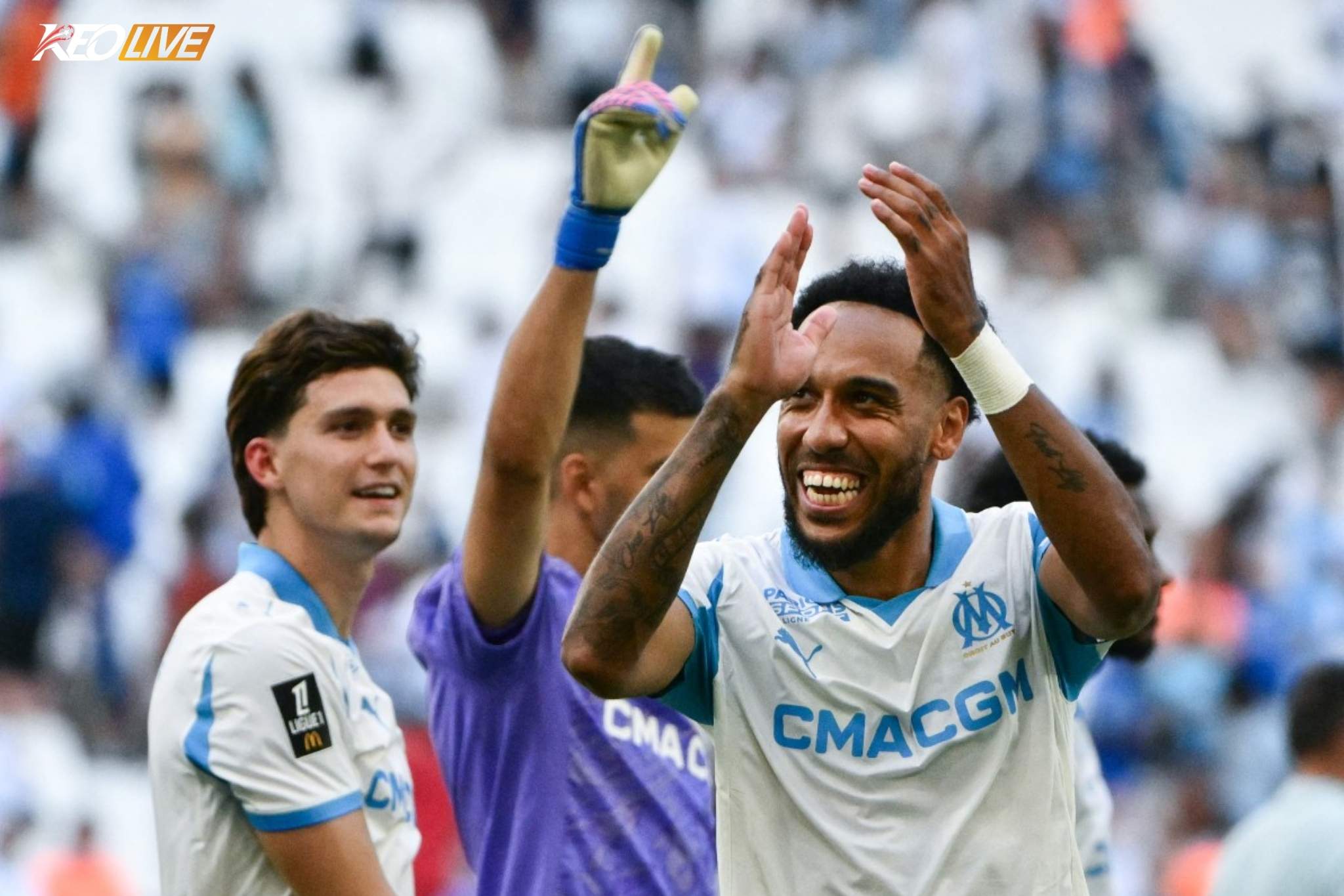 Aubameyang lập cú đúp trong trận đá chính đầu tiên | Keolive