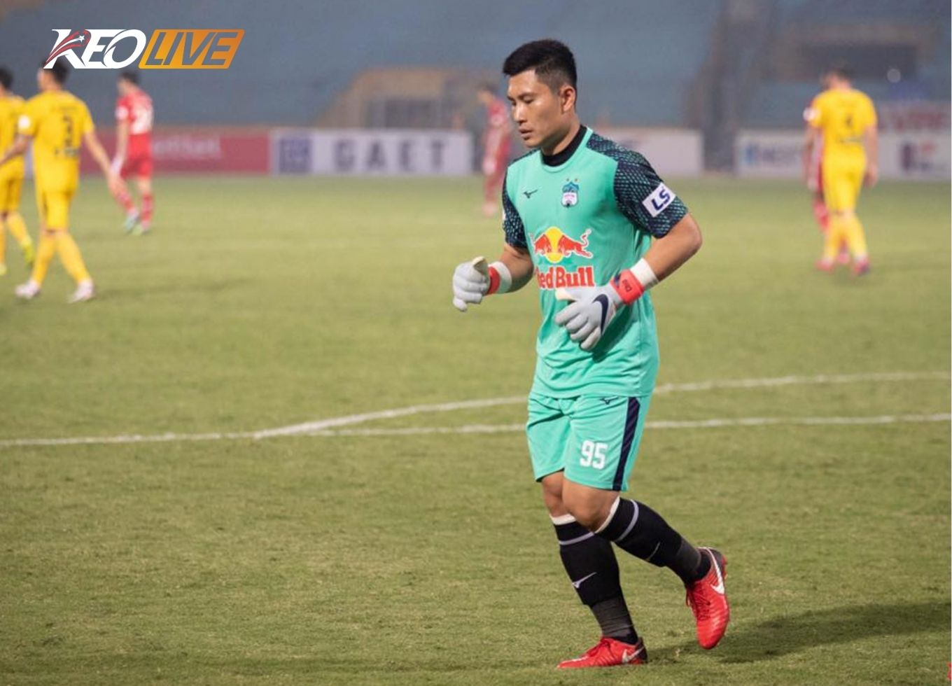 thủ môn Huỳnh Tuấn Linh | Keolive