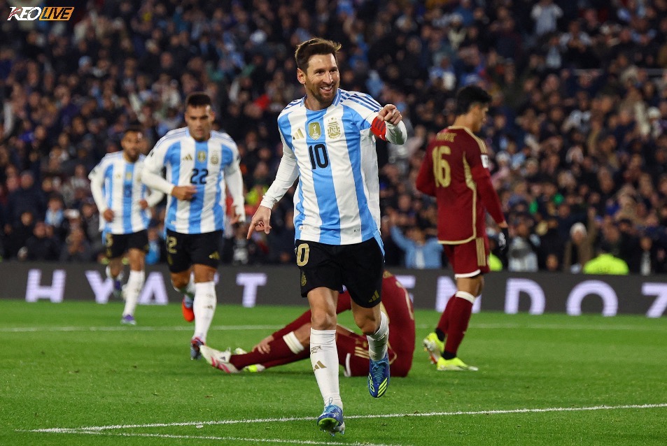 Cũng chính số 10 khép lại chiến thắng 3 sao cho nhà đương kim vô địch World Cup | Keolive