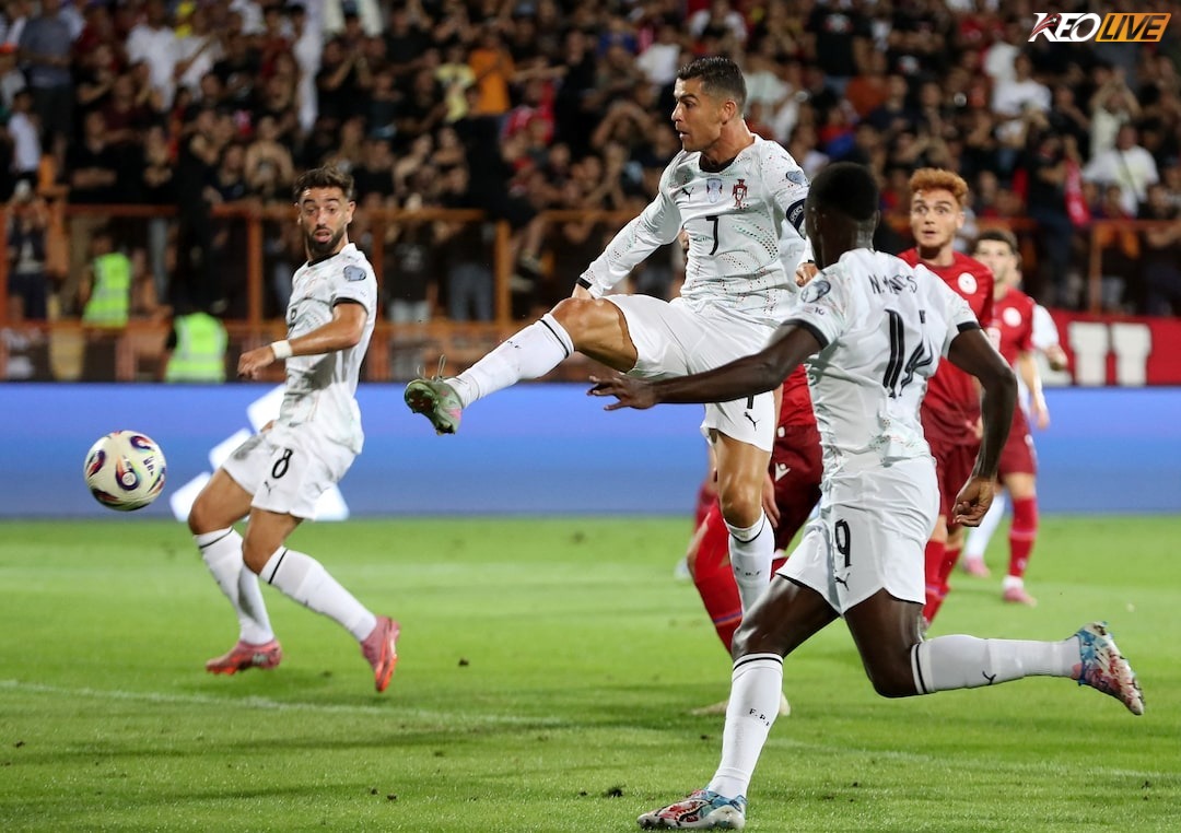 Pha lập công thể hiện rõ bản năng ghi bàn của CR7 | Keolive
