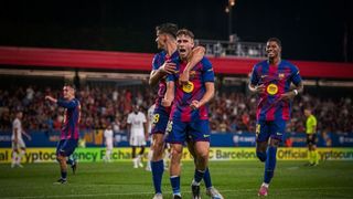 Barcelona 6-0 Valencia: "Set tennis" tại Estadi Johan Cruyff