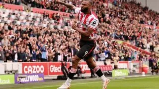 Hình ảnh cho bài Brentford 3-1 Manchester United: Quỷ Đỏ lại vào hang