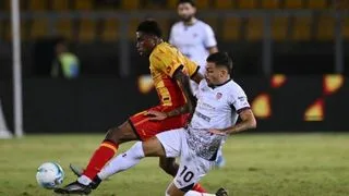 Hình ảnh cho bài Lecce 1-2 Cagliari: Belotti tỏa sáng với cú đúp