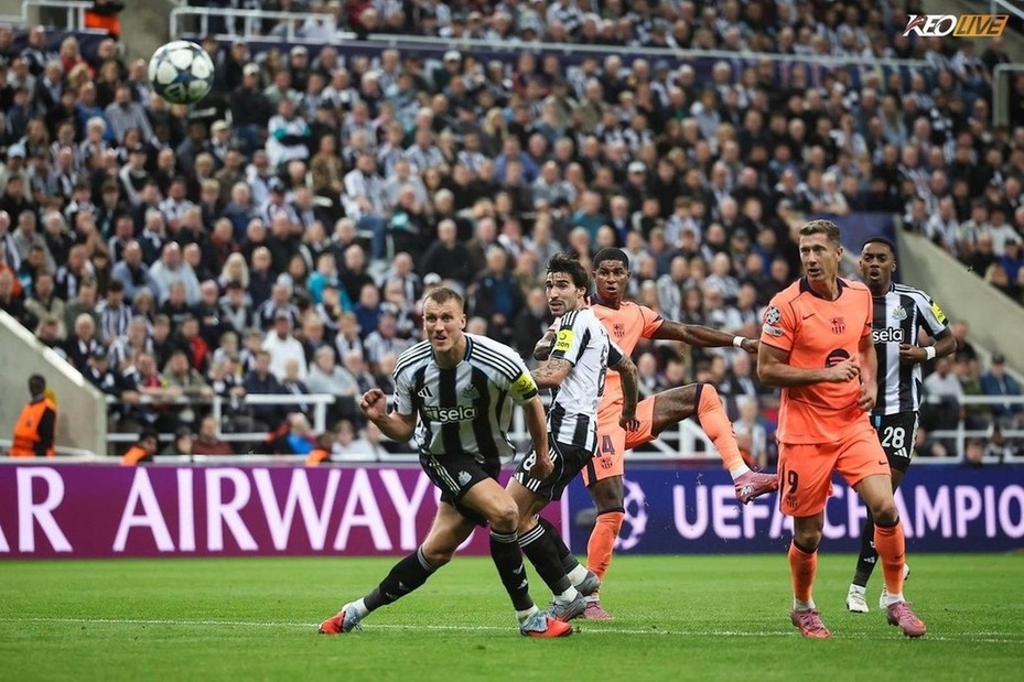 Barca có chiến thắng đầu tương đối vất vả | Keolive