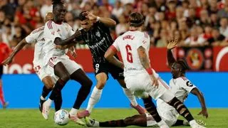 Hình ảnh cho bài Sevilla 2-2 Elche: Chia điểm kịch tính tại Sánchez Pizjuán