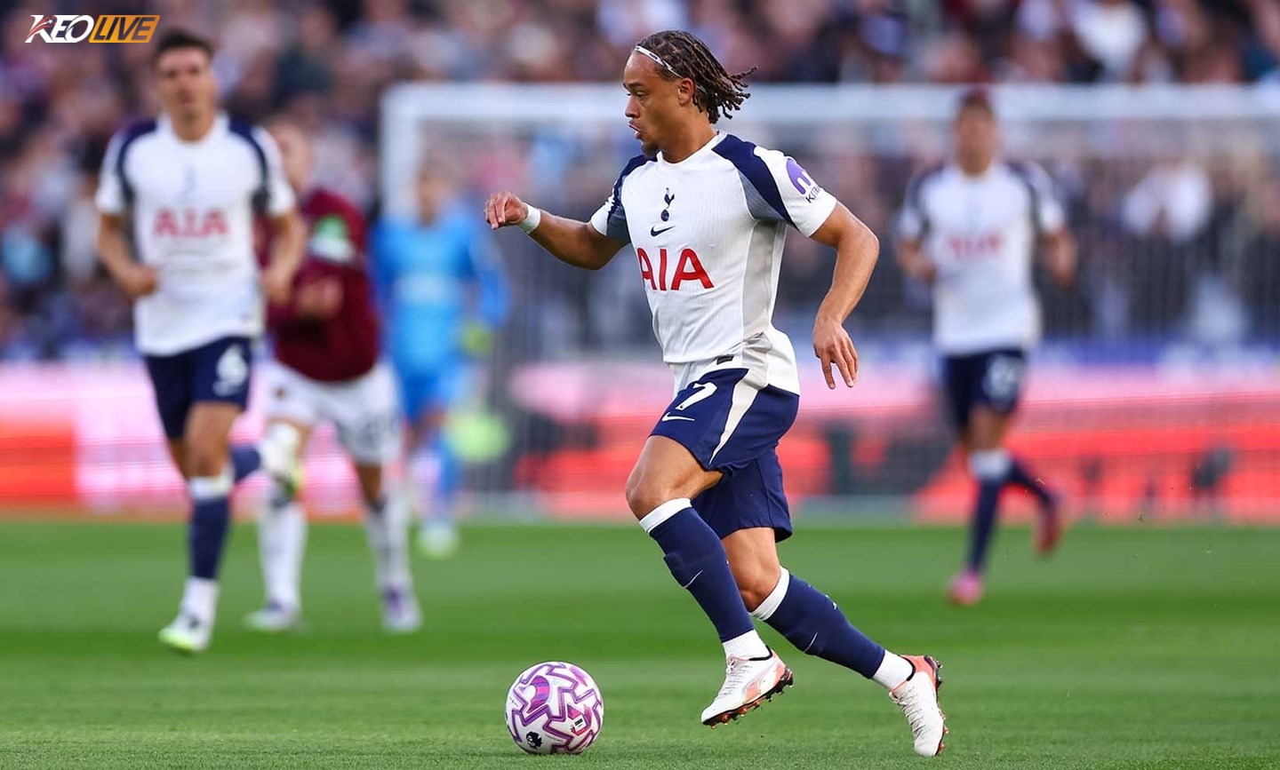 Xavi Simons có màn ra mắt khá ấn tượng | Keolive