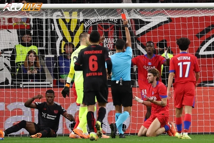 Hai tấm thẻ đỏ trong hiệp 1 | Keolive