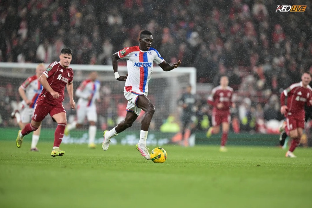 Hàng thủ của Liverpool chơi quá rời rạc | Keolive