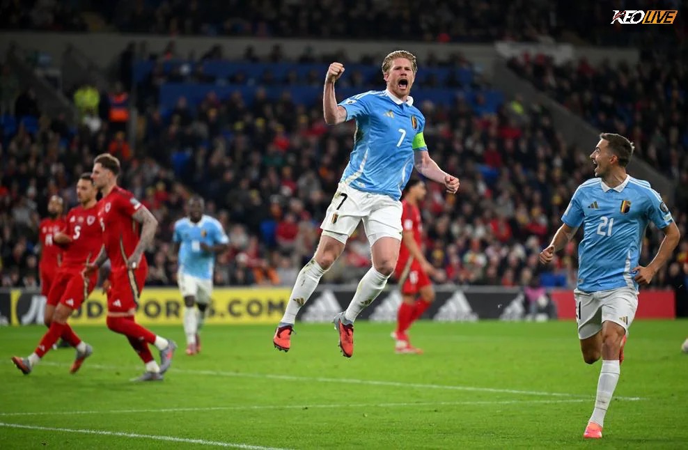 Kevin de Bruyne lập cú đúp trên chấm 11m | Keolive