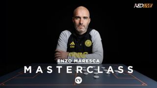 Enzo Maresca và triết lý "tự do di chuyển"