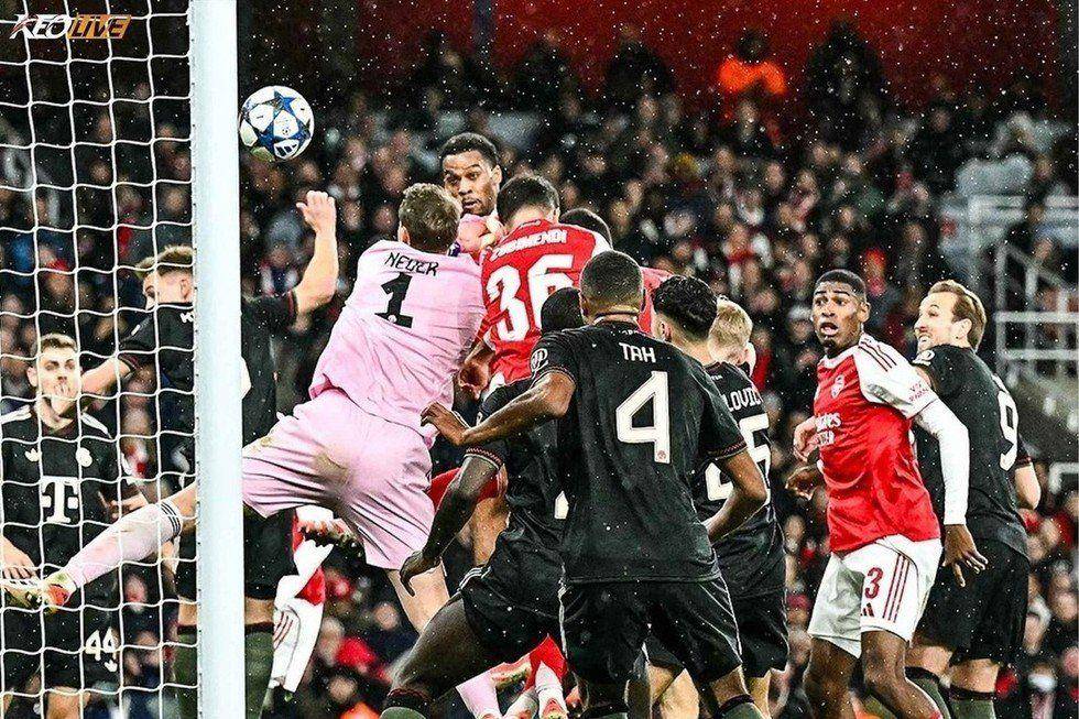 Arsenal mở tỉ số bằng với pha "đá pen trên chấm phạt góc" quen thuộc | Keolive