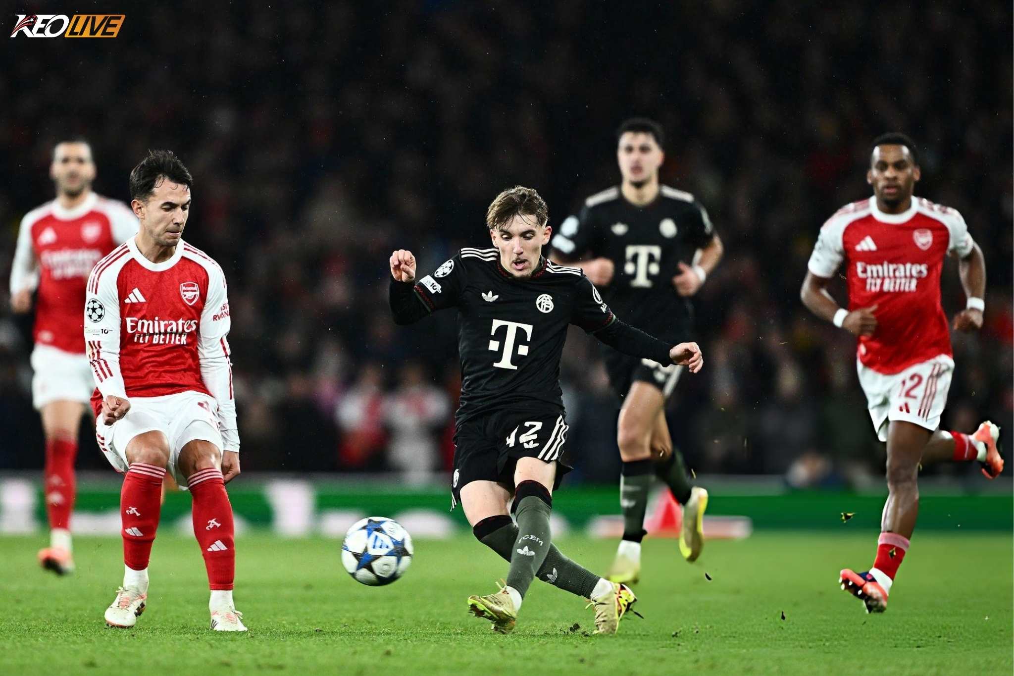 Cầu thủ trẻ Karl có bàn thắng gỡ hòa cho Bayern | Keolive