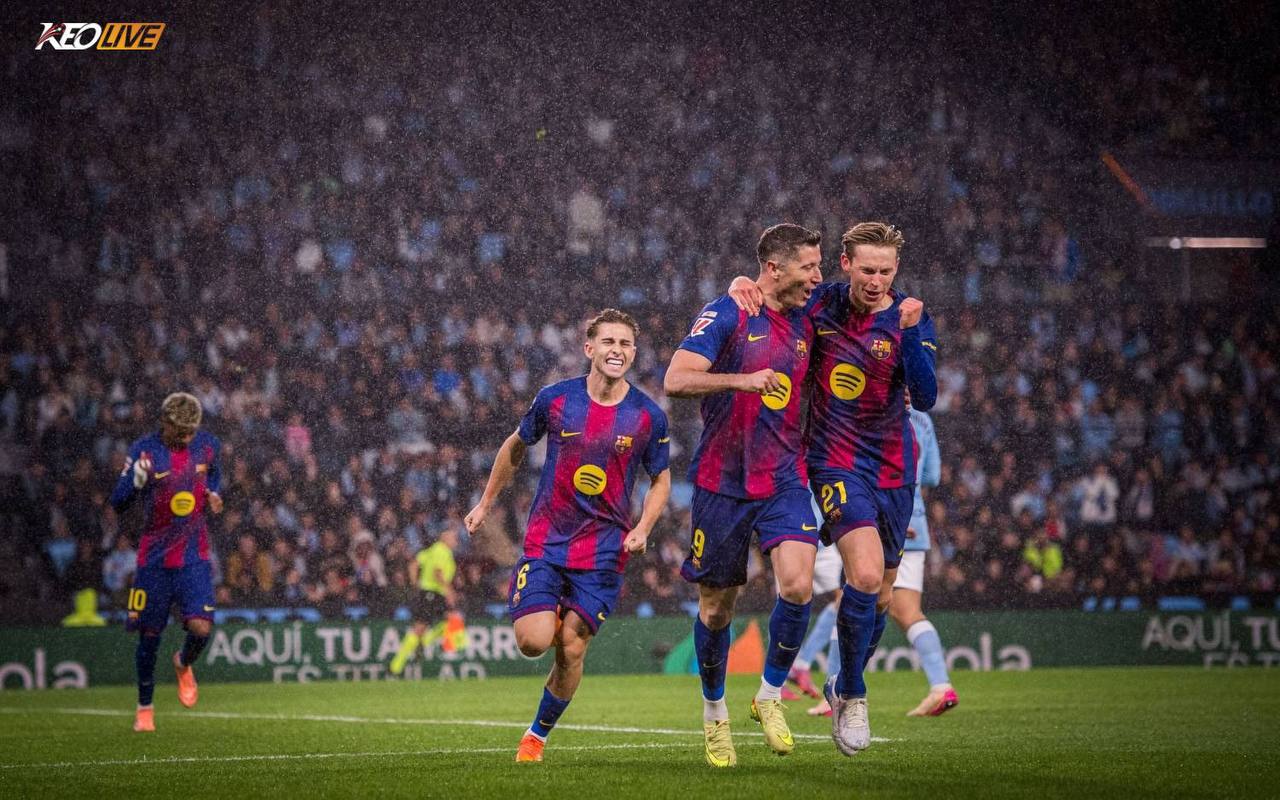 Lewandowski khiến khán đài nổ tung trong cơn mưa bàn thắng | Keolive