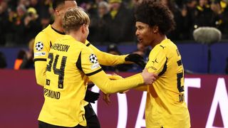Dortmund 4-0 Villarreal: BVB thắng tưng bừng dù bỏ lỡ hai quả phạt đền