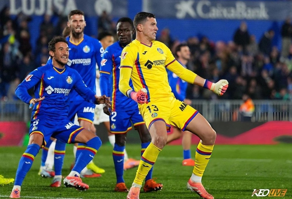 Elche không thể vượt qua được sự xuất sắc của Soria | Keolive