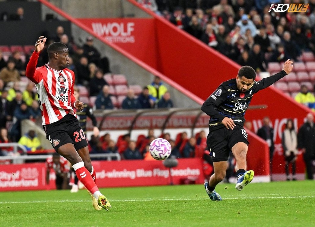 Pha solo mở tỉ số đầy ngẫu hứng và đẹp mắt của Ndiaye | Keolive