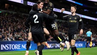 Tottenham gục ngã 1-2 đầy thất vọng trước Fulham trên sân nhà