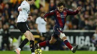 Hình ảnh cho bài Valencia 1-0 Levante: Duro tỏa sáng, Los Che giữ 3 điểm ở lại Mestalla