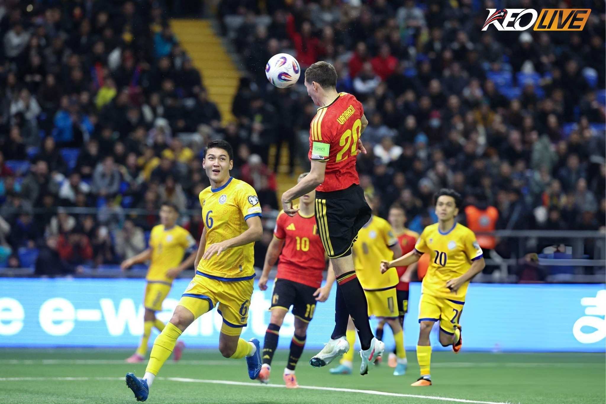 Bỉ gỡ hòa ngay đầu hiệp 2 | Keolive